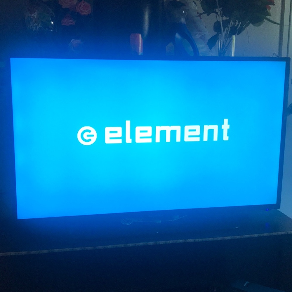 Element tv 43”
